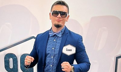 "Królowe Życia" - Conan Kaźmierski pozbył się brody. Fani: "Dużo lepiej! 10 lat młodziej!"