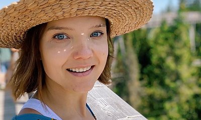 Joanna Jabłczyńska postawiła na dziewczęcy look! Jak nastolatka?