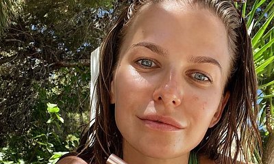 Anna Lewandowska ubrana jak Barbie. Spódniczka niemal odsłania jej pośladki! Fani komentują: "Nawet Barbie może być w realu"