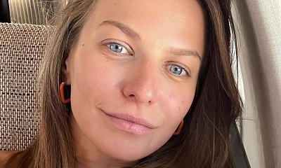 Anna Lewandowska w dzierganym kapelusiku na jachcie. Do czerwonego kapelusza ubrała zielone okulary. Fani: "Tak ubiera się tylko pszczółka Maja"