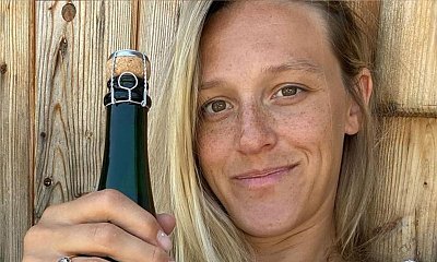 Ola Żebrowska eksponuje ogromny ciążowy brzuch w niedopasowanej bieliźnie. Fani: "Ale tyłeczek to jest mniam"