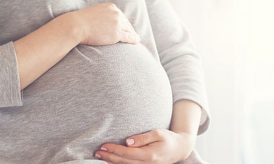 "Moja 17-letnia córka jest w ciąży. Cieszę się, bo po trzydziestce będzie mieć super życie!"