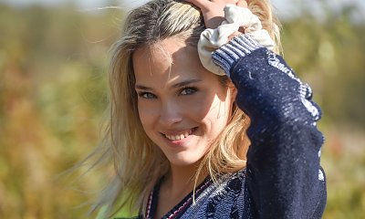 Dagmara Bryzek, czyli była dziewczyna Miśka Koterskiego w białej sukience z odważnym dekoltem na Koncercie Piosenki Wojskowej Państw NATO
