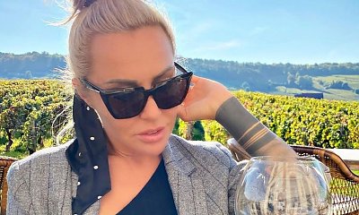 Blanka Lipińska pozuje na plaży bez stanika. Pisze: "Za granicą to coś absolutnie normalnego"