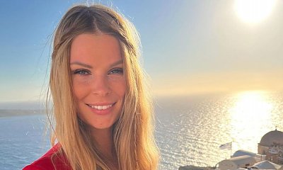 Małgorzata Tomaszewska w różowej sukience mini z piórami. Ta stylizacja to hit lata 2022!
