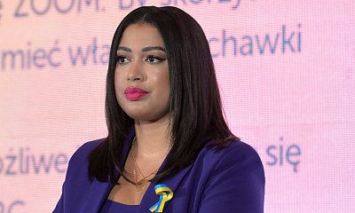 Patricia Kazadi w czarnym skórzanym komplecie i żółtej narzutce. Udana stylizacja?