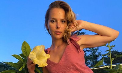 Paulina Sykut-Jeżyna w czarnym damskim garniturze na koncercie. Udana stylizacja?