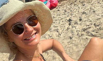 Małgorzata Socha pokazała jak bawi się z synem. Aktorka ma na sobie jedynie modne bikini!