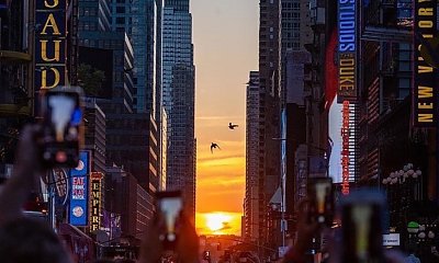 Gwiazdy na Times Square: Monika Brodka, Ewa Farna, Sarsa, Sara James, Margaret i... Robert Lewandowski! Co tam "robią"?