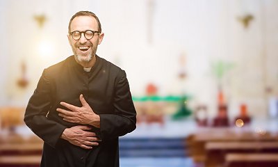 "Ksiądz nie dał mi komunii na chrzcinach syna, bo żyjemy bez ślubu. Nikt mnie tak nie upokorzył!"