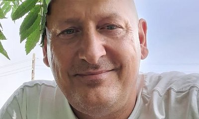 "Królowe Życia" - Jacek Wójcik zmienił image. Fani: "Wyglądasz jak stary dziad! Coś sobie zrobił?"