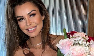 Natalia Siwiec przywiązała córce balony do głowy! Dziewczynka nie wygląda na zadowoloną... Co to za dziwna fryzura?!