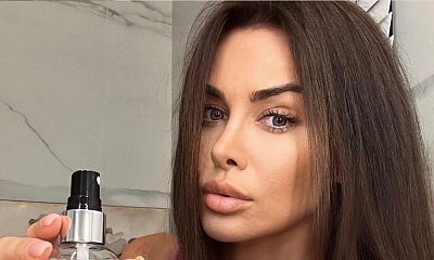 Natalia Siwiec pozuje w mini sukience. Mało brakuje, żeby wypadł jej biust! Widać prawie wszystko!