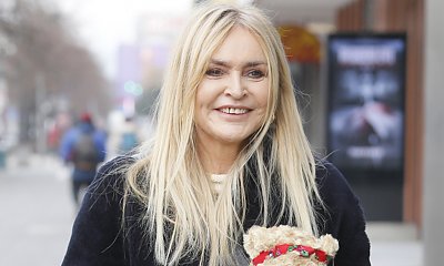 Monika Olejnik pierwszy raz w jeansach?! Wygląda... dziwnie! Ma dość wymyślnych sukienek?