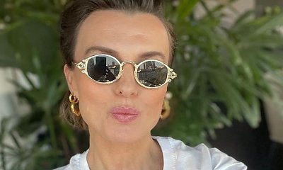 Katarzyna Sokołowska na jesiennym spacerze z synkiem. Wskoczyła w dres i puchową kurtkę! Dobrze wygląda?