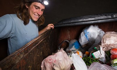 "Syn wpadł w dziwne towarzystwo. Zbierają jedzenie po śmietnikach, nazywają się freeganami i mówią, że ratują świat!"