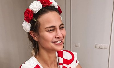 Hanna Żudziewicz pozuje na odważnym zdjęciu w łóżku z partnerem. Jak oni na siebie patrzą!