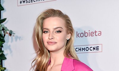 Karolina Pisarek miała najlepszą stylizację na gali "#Wszechmocne"! Jeden element jej outfitu jest niezwykle modny...