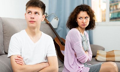 "Mojego syna wychowywali dziadkowie. Po latach próbuję odbudować tę więź, ale Karol dosadnie powiedział mi, co o tym sądzi"