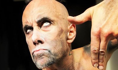 Nergal i jego tatuaże: na rękach, dłoni, za uchem. Na niektóre nikt by się nie zdecydował...