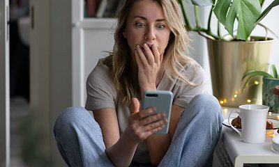 "Teść regularnie pisze do mnie SMS-y. Niektóre są niepokojące... Nie wiem, czy mówić mężowi"