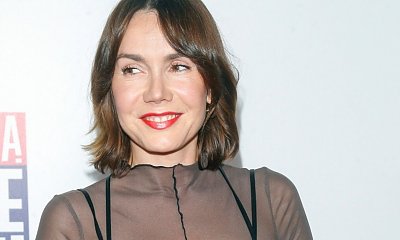 Olga Bołądź eksponuje ciążowy brzuszek w obcisłej kreacji! Na gali Polsatu pojawiła się w gorącej stylówce...