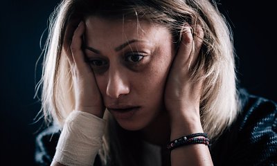 "Mój mąż traktuje mnie jak służącą. Od 10 lat ciągle mnie poniża i obraża. Przy życiu trzymają mnie tylko nasze dzieci"