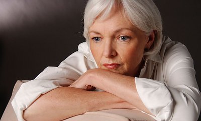 „Moja córka zmarła rok temu, a zięć już przygruchał sobie nową kobietę. Jak tak można?”