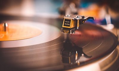 Muzyka bez ZAiKS – czy to możliwe?
