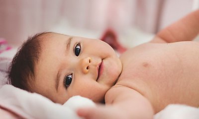 "Mąż nie potrafi się zająć naszym dzieckiem. Nosił syna na rękach może kilka razy..."