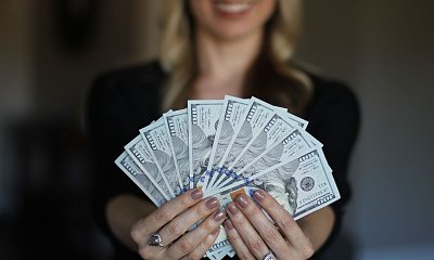 "Moja była żona chce ode mnie 100 tysięcy za wychowanie naszego dziecka. Zołza chce puścić mnie z torbami"
