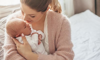 "Moja żona sprzedaje nadmiar swojego mleka za TAKĄ kasę. Odciąga to laktatorem i wystawia w necie. Fuuu, jak ona tak może?"