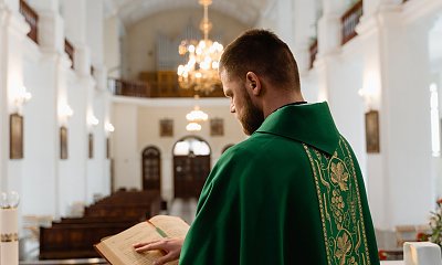 "Ksiądz zażądał po 300 zł za kolędę od każdego domownika. Nie stać mnie na jego przyjęcie"