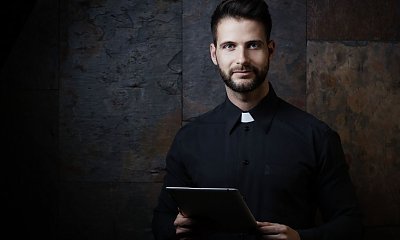 "Ksiądz przystawiał się do mnie w trakcie kolędy. Ten ich cały celibat to wielka ściema!"