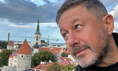 Andrzej Piaseczny ma dziś 52. urodziny i... świętuje z mamą. Syn na medal!
