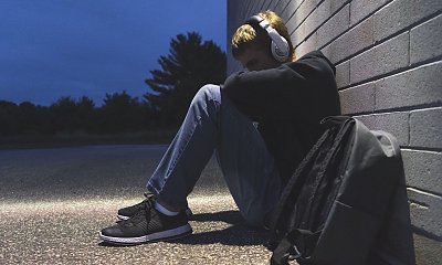 "Zamieszkałem z kobietą po przejściach. Żal mi jej syna, ale nie wiem, jak mu pomóc"
