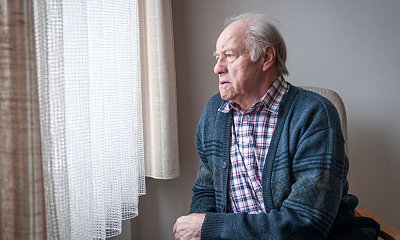 "Mój ojciec mnie porzucił, kiedy byłam dzieckiem. Dziś żąda ode mnie alimentów na starość!"