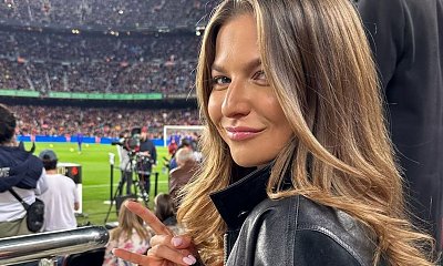 Anna Lewandowska w luźnej stylizacji na stadionie piłkarskim. "Kobieta z klasą"