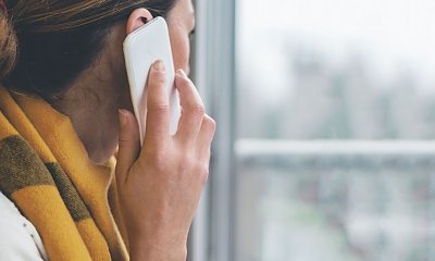 "Teściowa codziennie do mnie dzwoni. Chce zostać moją koleżanką, a ja mam jej dość"