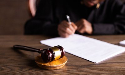 "Sąd ustalił mężowi ŚMIESZNE alimenty. Tłumaczenie sędziego to kpina!"