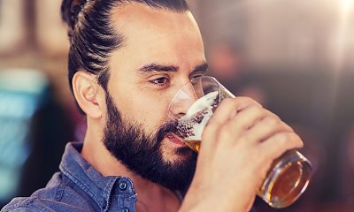 „Mój mąż pije codziennie piwo, ale jego mamusia nie widzi w tym nic złego”