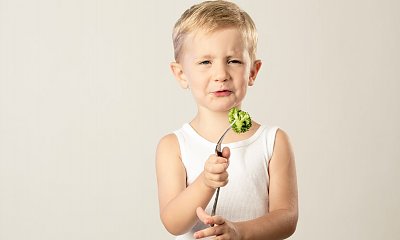 "Mój syn nie chce jeść. Psycholożka poradziła, by nie zmuszać go do jedzenia. I co jeszcze?"