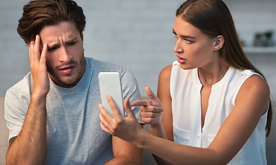 "Mój mąż całą majówkę przegadał na telefonie ze swoją pracownicą. Czy mam się czego obawiać?"