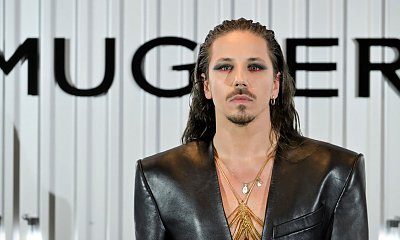 Michał Szpak w lateksowej sukni maxi w Sopocie. A pod spodem... Kto go tak ubrał?!