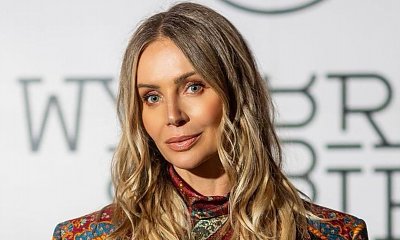 Agnieszka Woźniak-Starak ocieka złotem i oślepia bielą zębów na Top Of The Top Sopot Festival 2023. Najlepsza stylizacja?