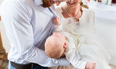"Będę matką chrzestną. Bratowa żąda, bym zapłaciła za chrzest jej córki 5000 zł! Wystawiła mi rachunek"