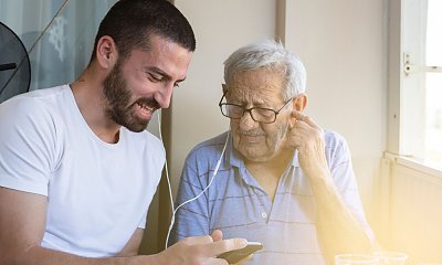 "Mój dziadek przeżył 99 lat. Na łożu śmierci wyznał mi tajemnicę swojej długowieczności"