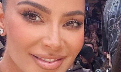 Kim Kardashian eksponuje ciało w skórzanym bikini. Ktoś pisze: "Zwolnij fotografa"