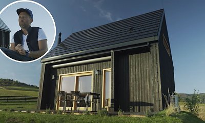Ten mężczyzna wybudował i wykończył ekologiczny dom za 250 tysięcy! Zobacz, jak wygląda wewnątrz!