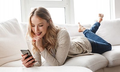 "Tinder sparował mnie z mężem koleżanki. Co mam jej powiedzieć?"